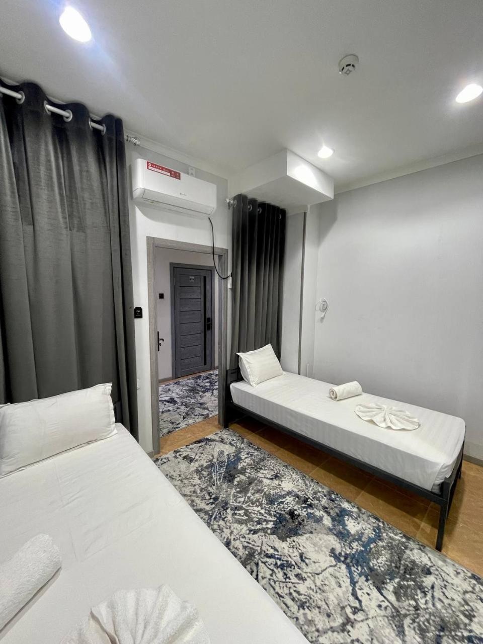 Amor Fati Hotel Tasjkent Exteriör bild