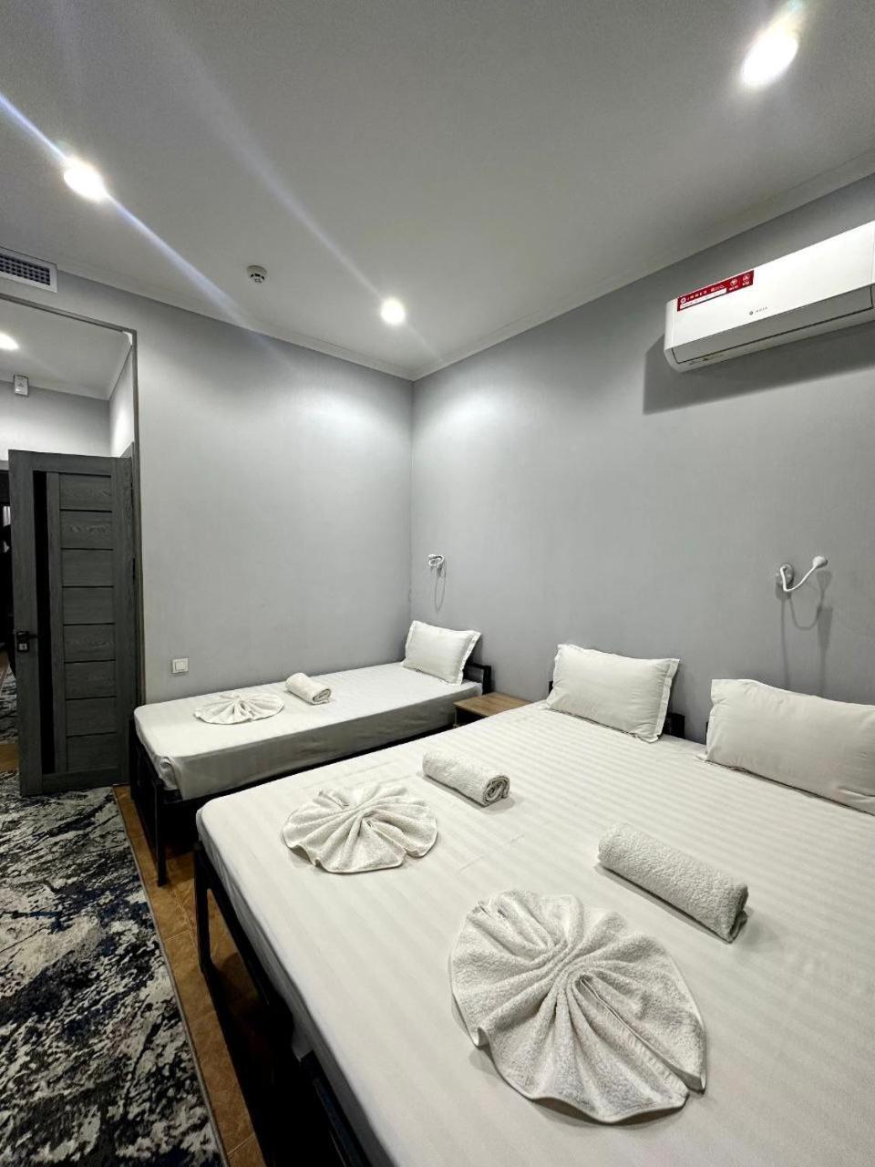 Amor Fati Hotel Tasjkent Exteriör bild